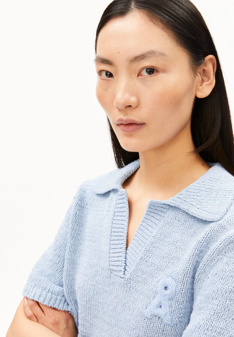 ICONIC Å BAUMWOLL-POLO-STRICKPULLOVER | mistblue