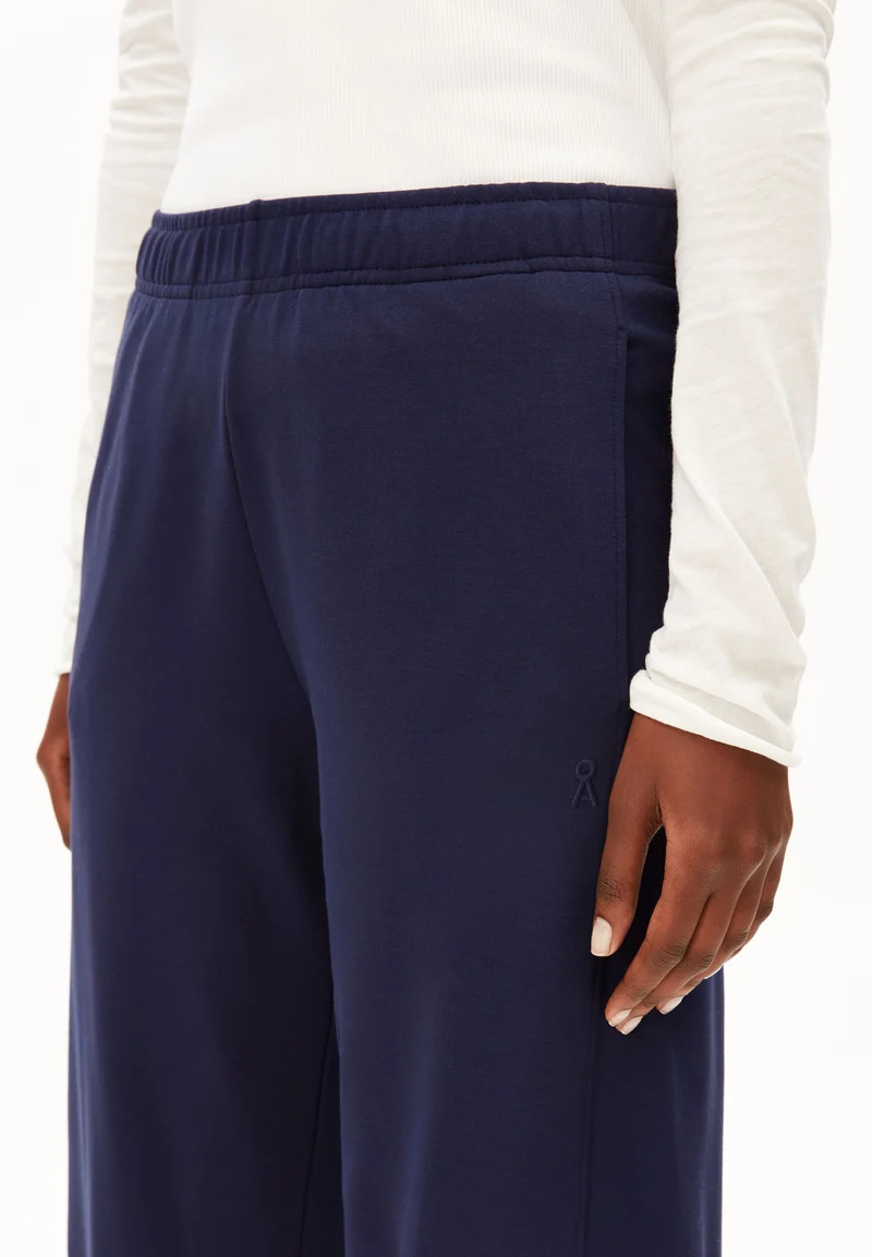 BASIC BARREL JERSEYHOSE | tinted navy