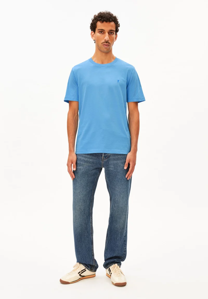 JAAMES T-SHIRT | skylight