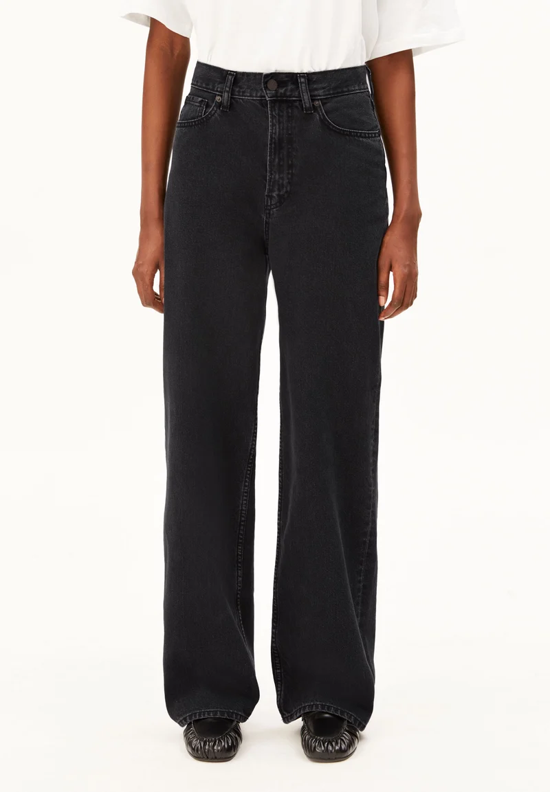 ENIJAA HIGH WAIST WIDE JEANS | ebony black