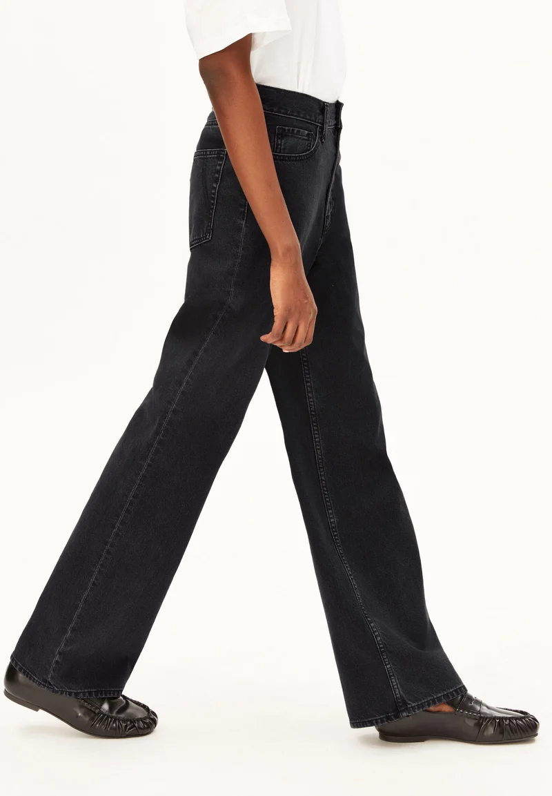 ENIJAA HIGH WAIST WIDE JEANS | ebony black