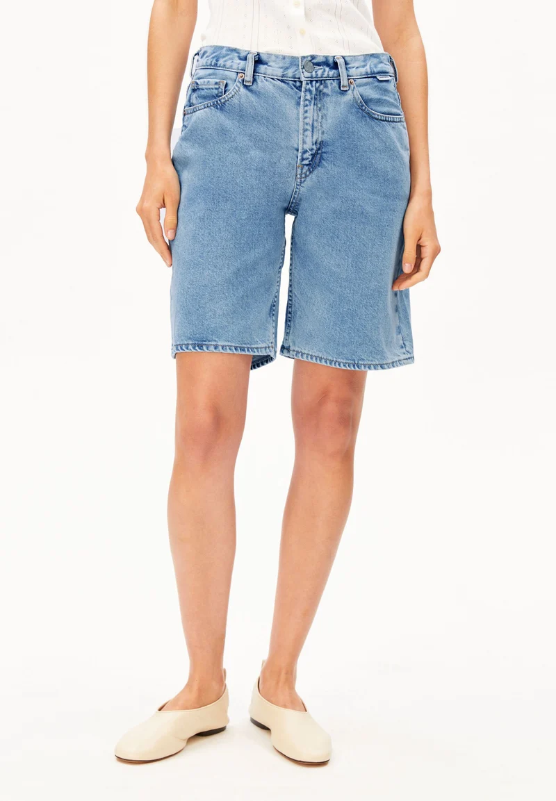 THALINAA MID WAIST JEANS-SHORTS | fresh blue