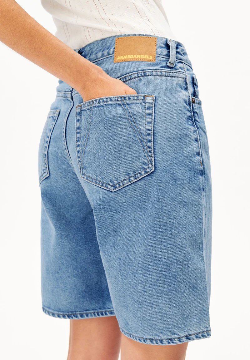 THALINAA MID WAIST JEANS-SHORTS | fresh blue