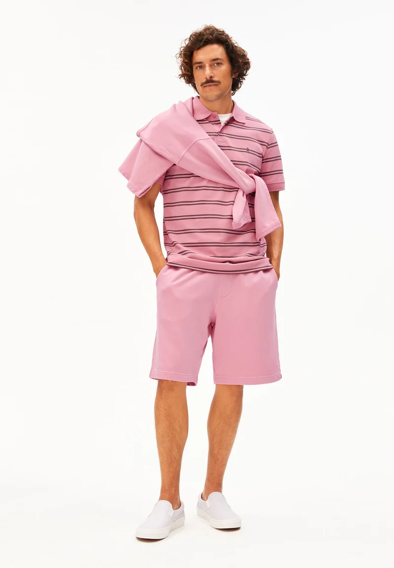 GMT DYE SHORTS | washed berry washed