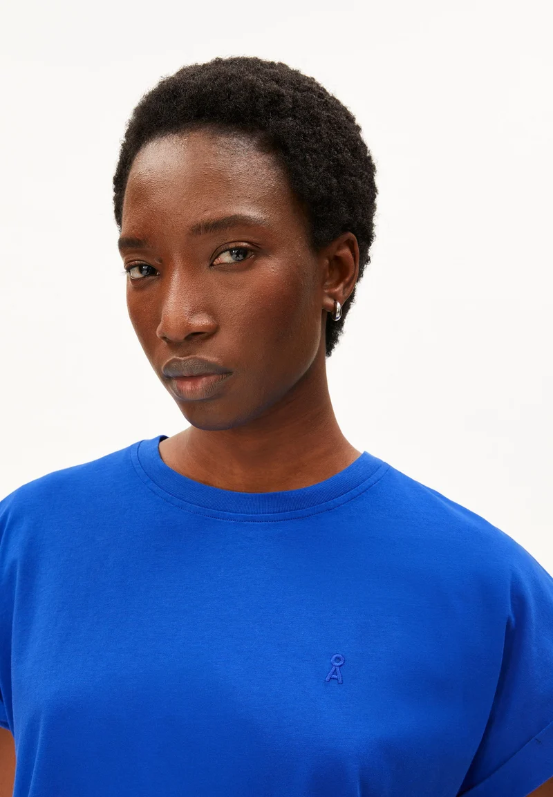 NEUES IDAARA T-SHIRT | dynamo blue