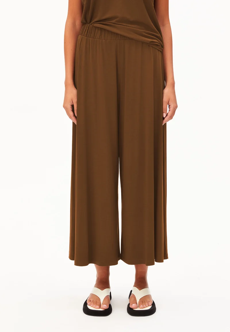 CROPPED JERSEY-HOSE | dried palm