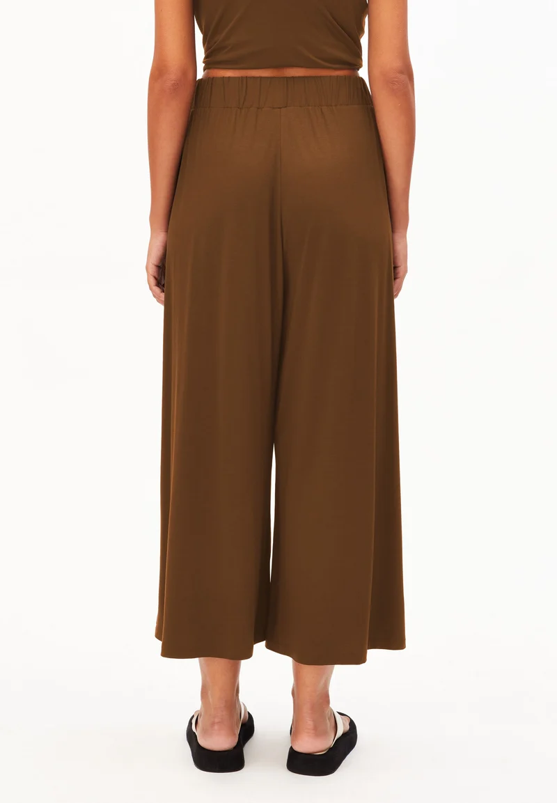 CROPPED JERSEY-HOSE | dried palm