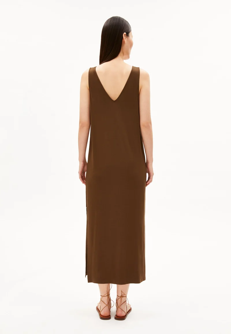 ÄRMELLOSES JERSEY-MIDI-KLEID | dried palm