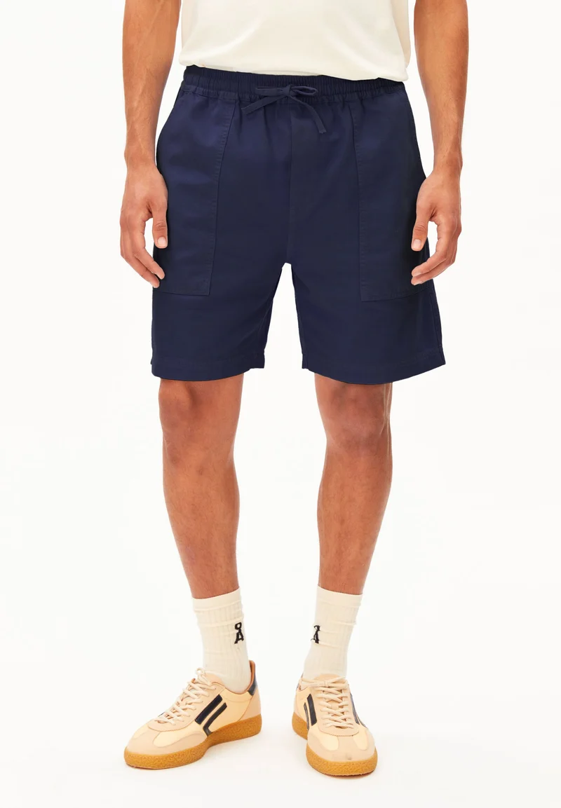BAUMWOLL-LEINEN SHORTS | tinted navy