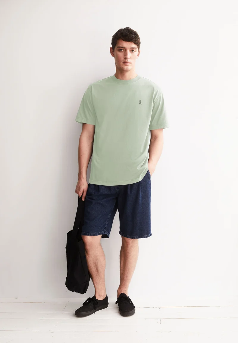ICONIC Å MAARKOS GD T-SHIRT | foam washed