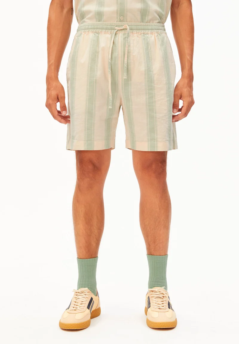 GESTREIFTE SHORTS | foam