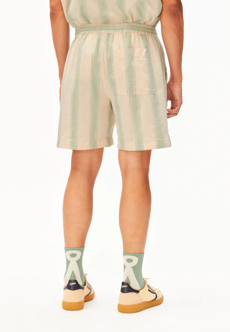 GESTREIFTE SHORTS | foam