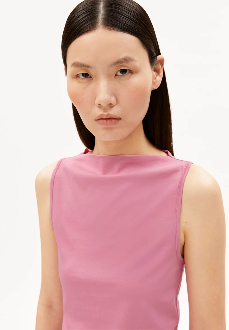LAMINIAA TOP | washed berry