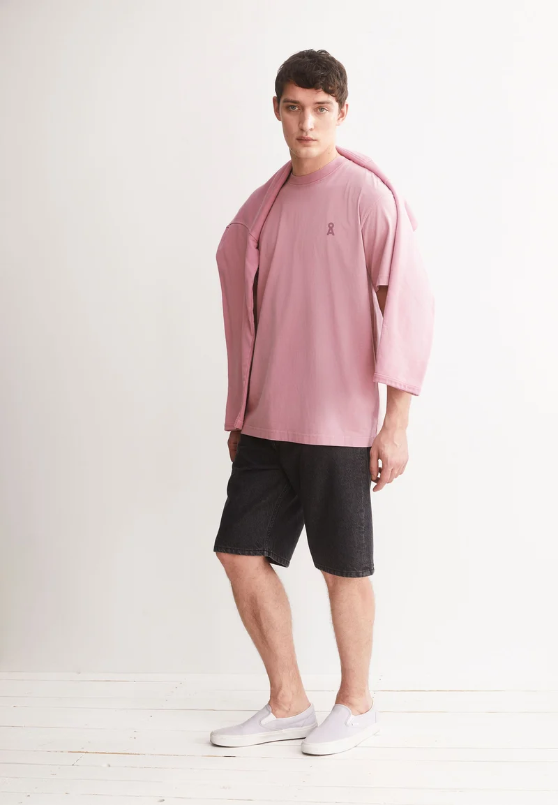 ICONIC Å MAARKOS GD T-SHIRT | washed berry washed