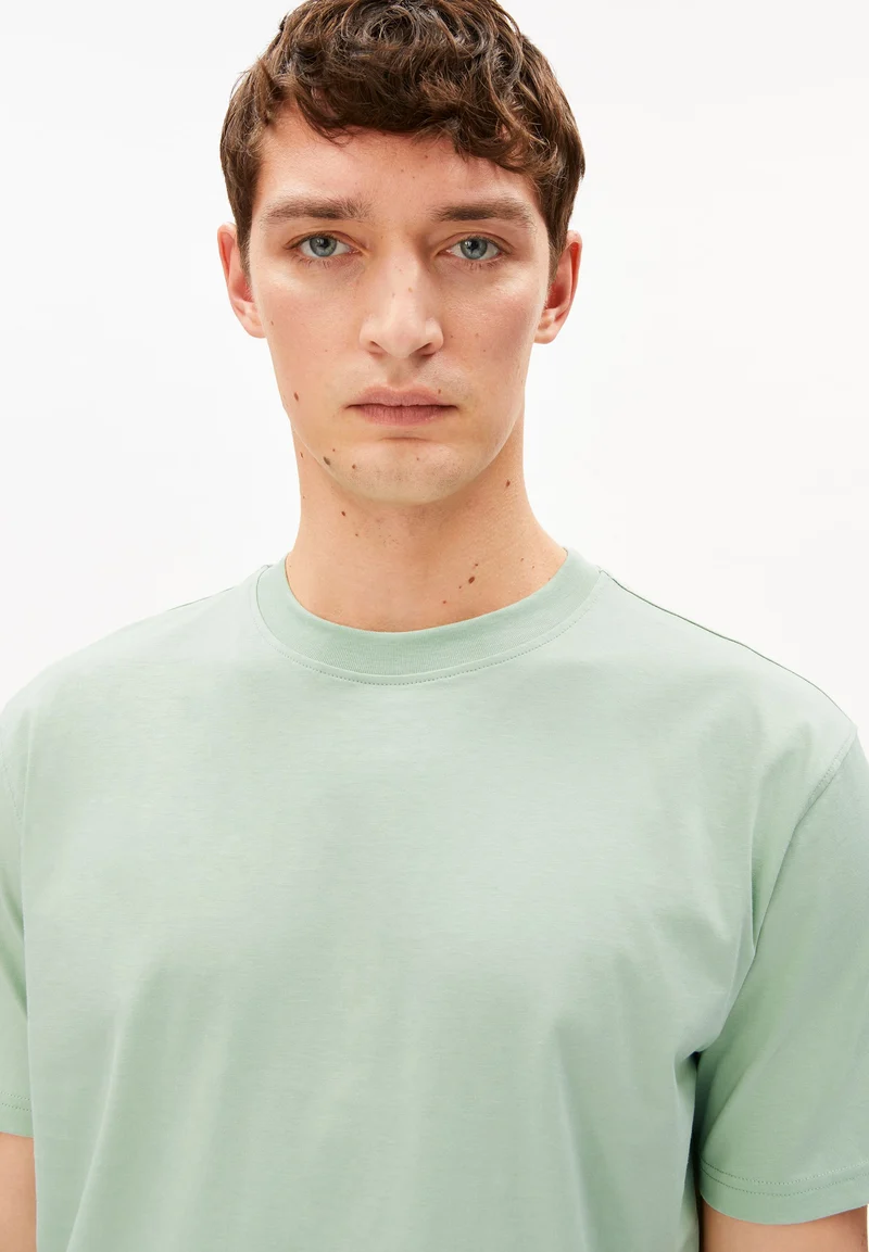 MAARKOS MID WEIGHT T-SHIRT | foam