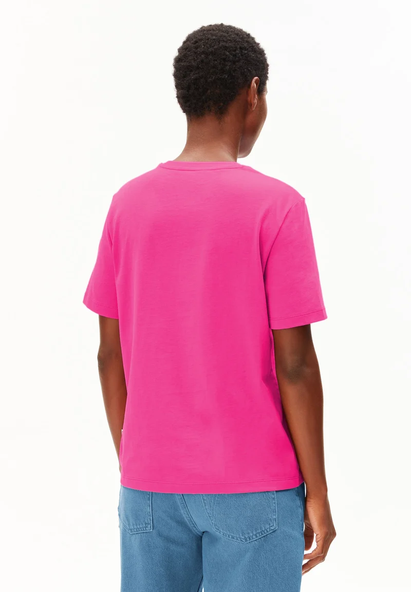 LUALAA T-SHIRT | very berry