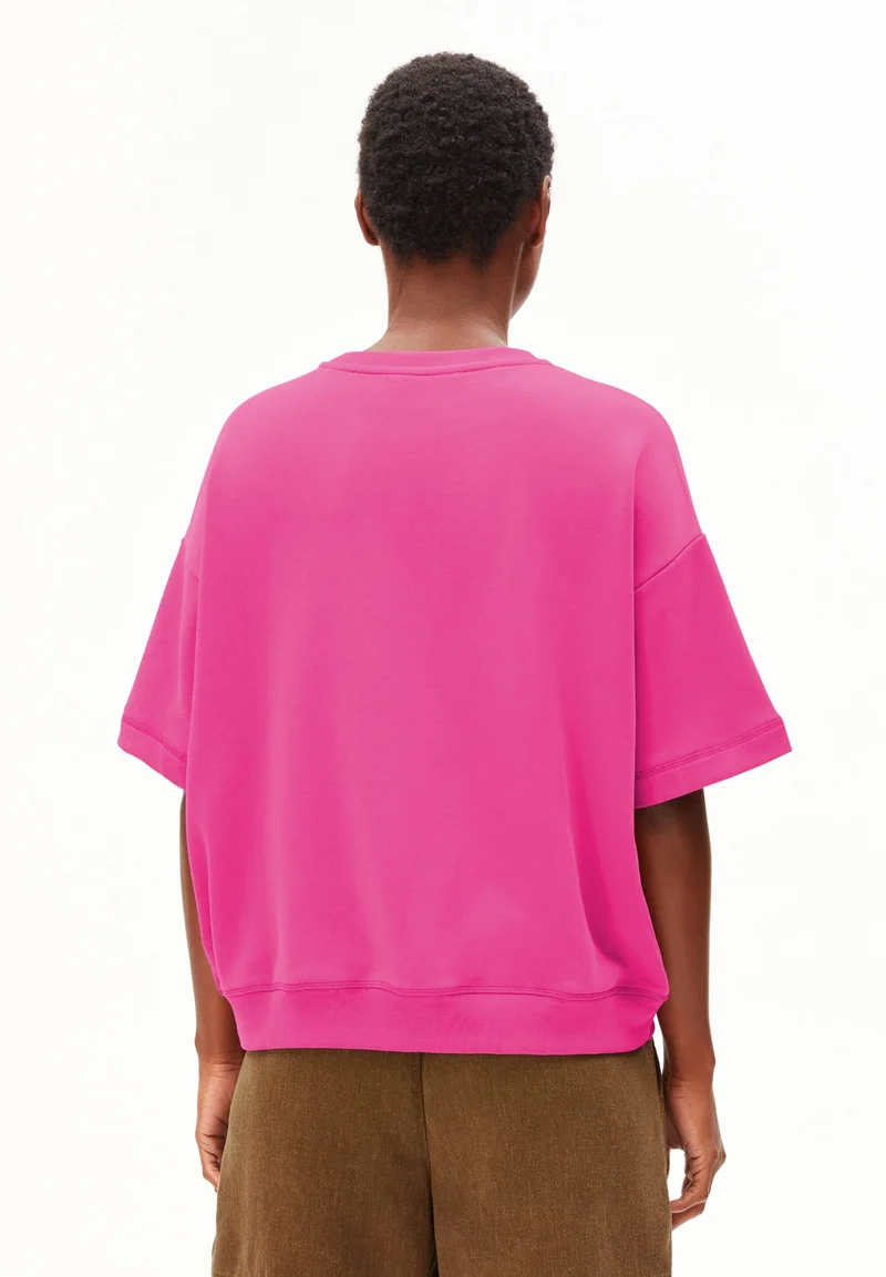 BAMIKAA SWEATSHIRT | very berry