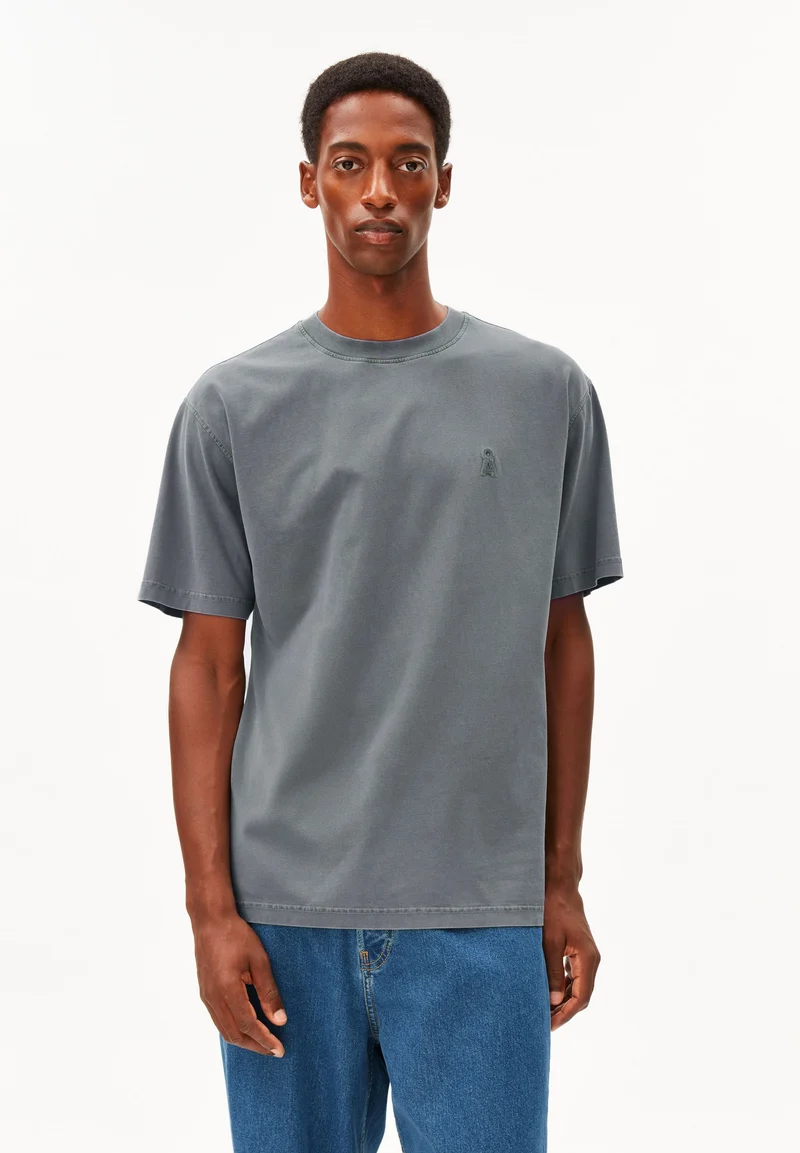 ICONIC Å MAARKOS GMT DYE T-SHIRT