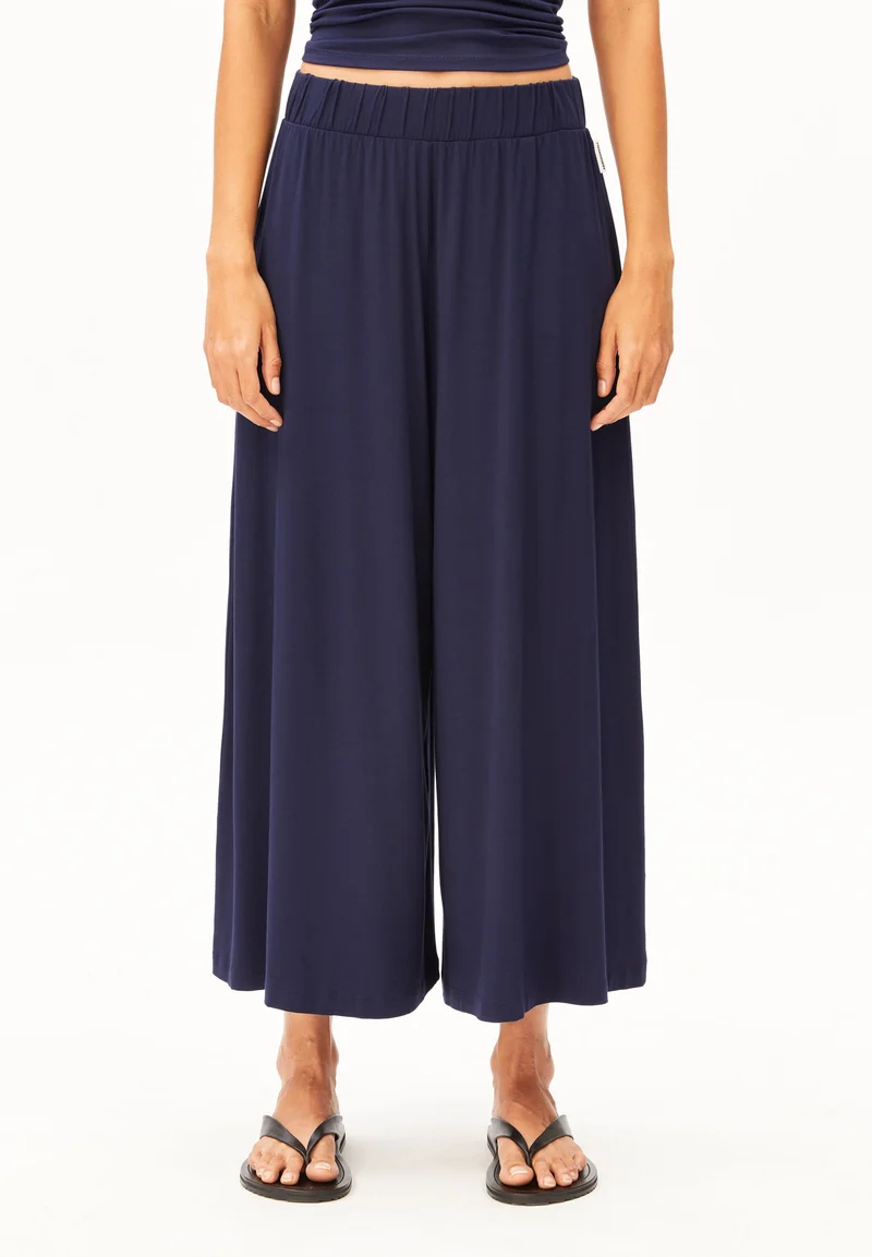 CROPPED JERSEY-HOSE | tinted navy