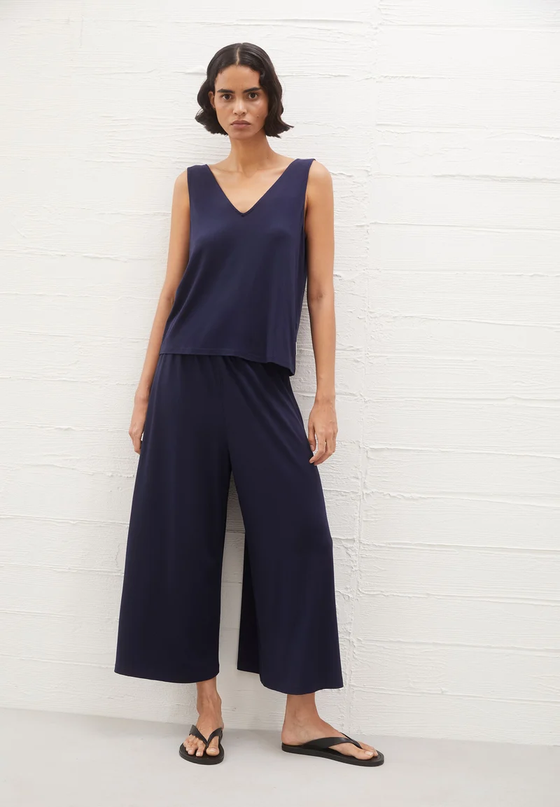 CROPPED JERSEY-HOSE | tinted navy