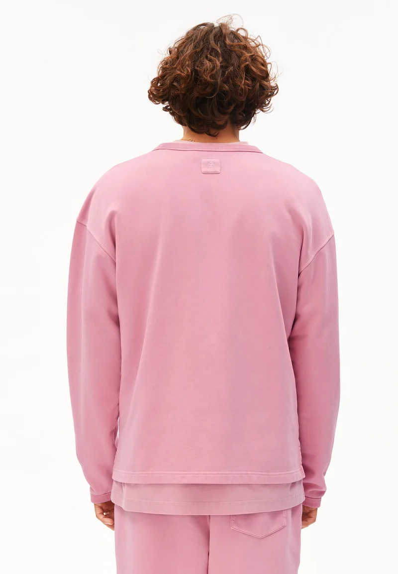 GMT DYE SWEATSHIRT | washed berry washed