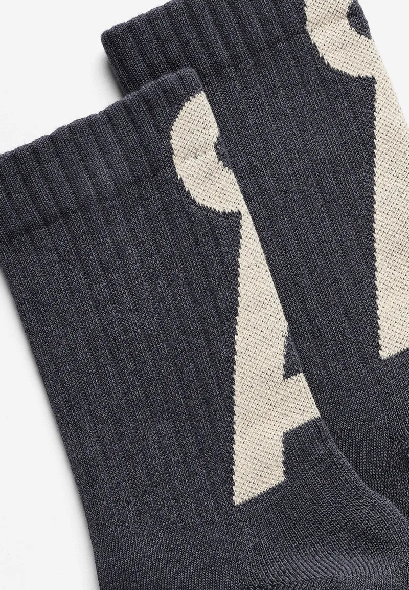 SAAMUS SHORT SOCKS