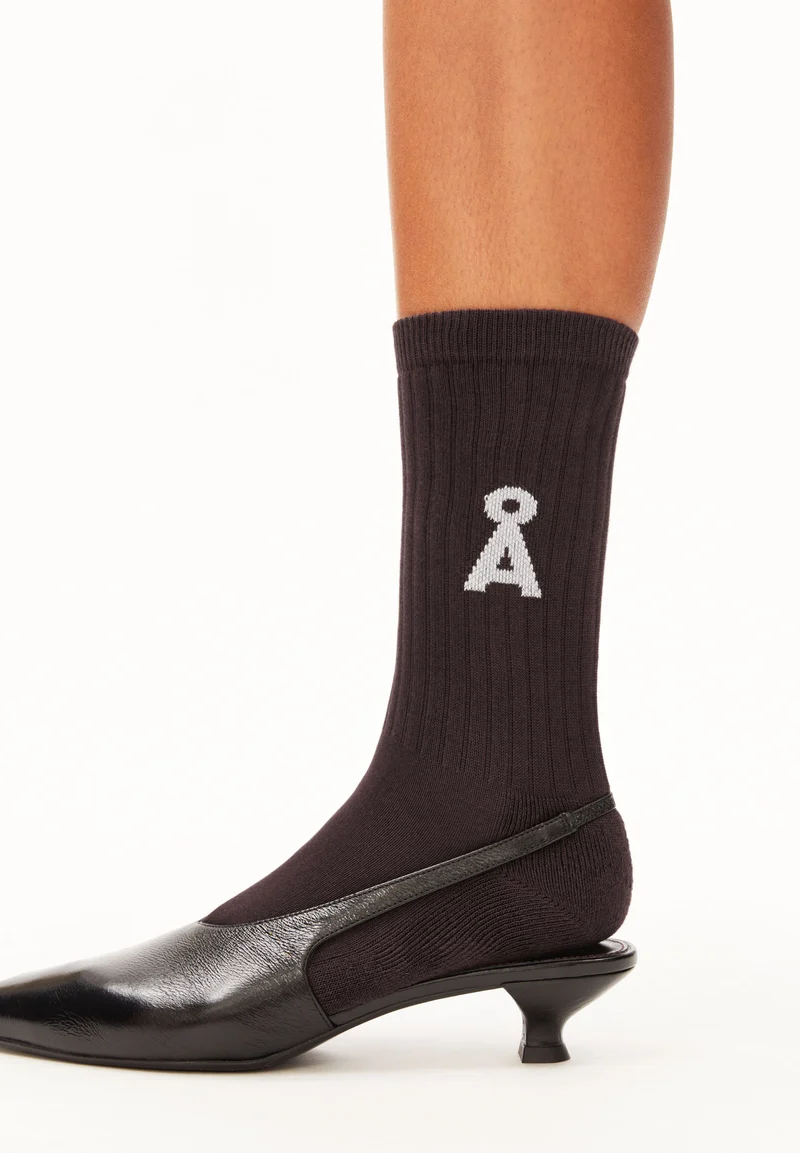 SAAMUS BOLD SOCKEN | claystone