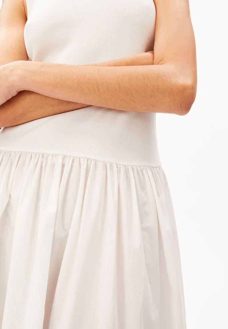 MATERIAL-MIX KLEID | white