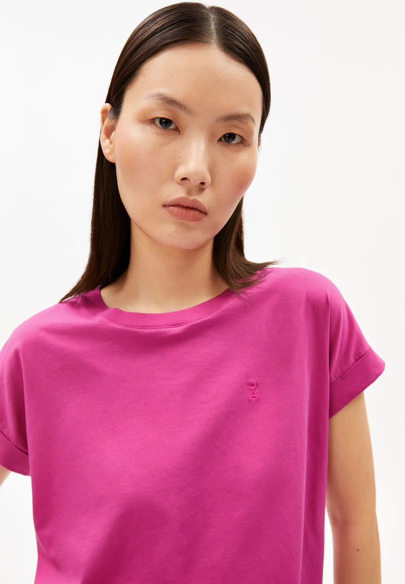 IDAARA T-SHIRT | very berry