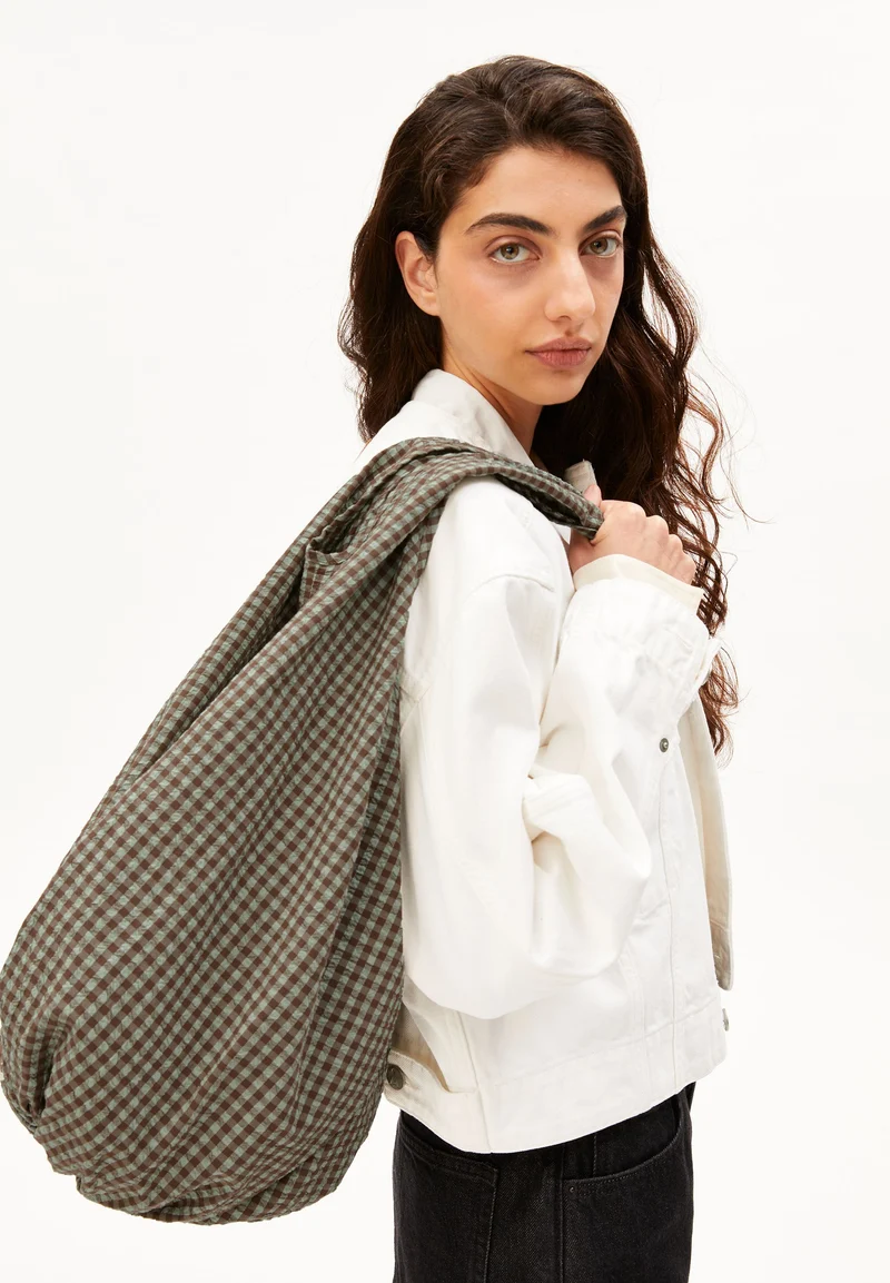 VICHY SEERSUCKER POUCH BAG W | foam-dried palm