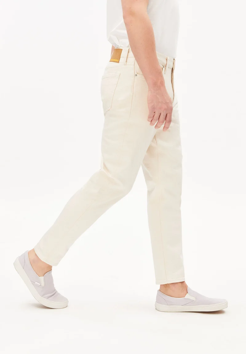 MAAKX RELAXED TAPERED JEANS | undyed