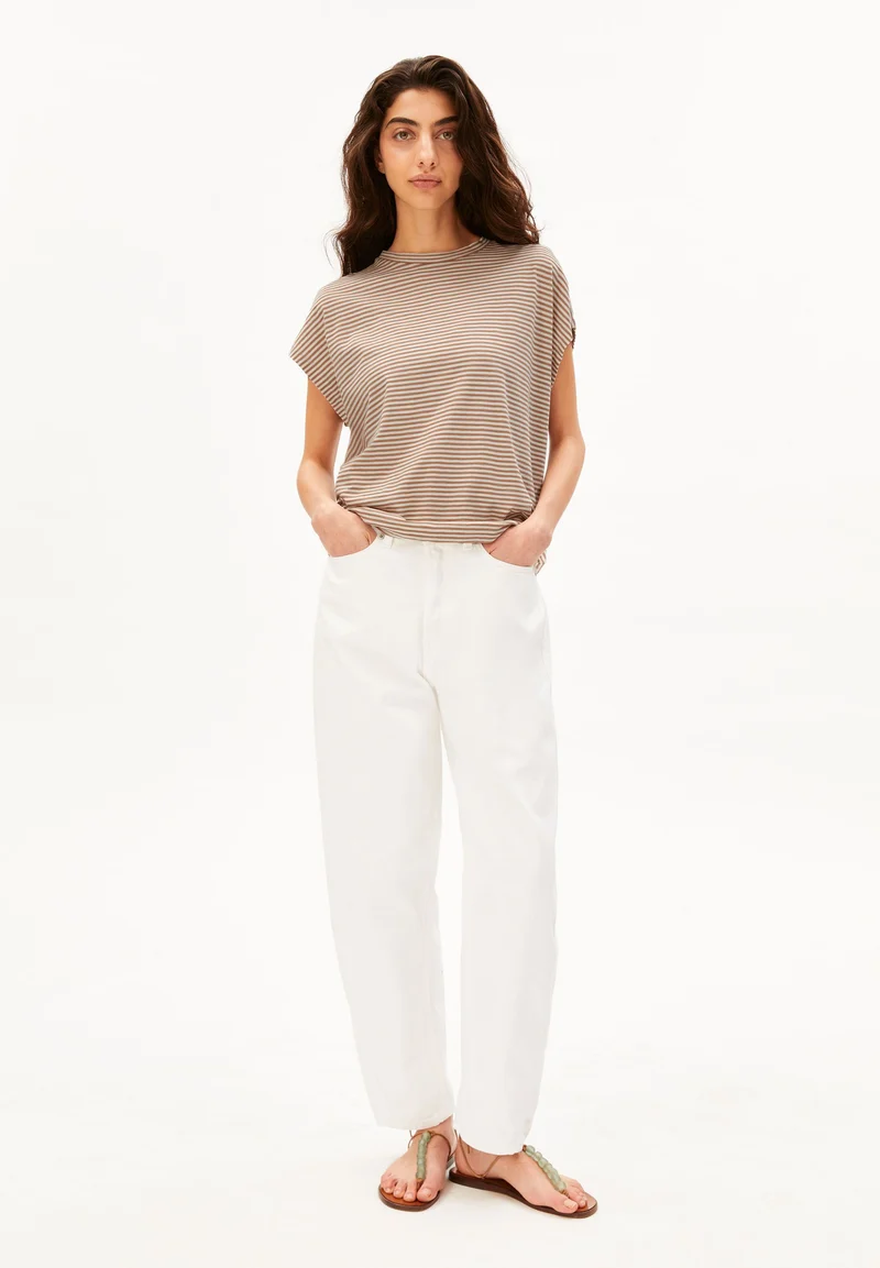 SLUB JERSEY GESTREIFTES T-SHIRT | oatmilk-cinnamon dust