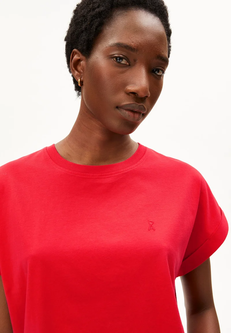 NEUES IDAARA T-SHIRT | mars red