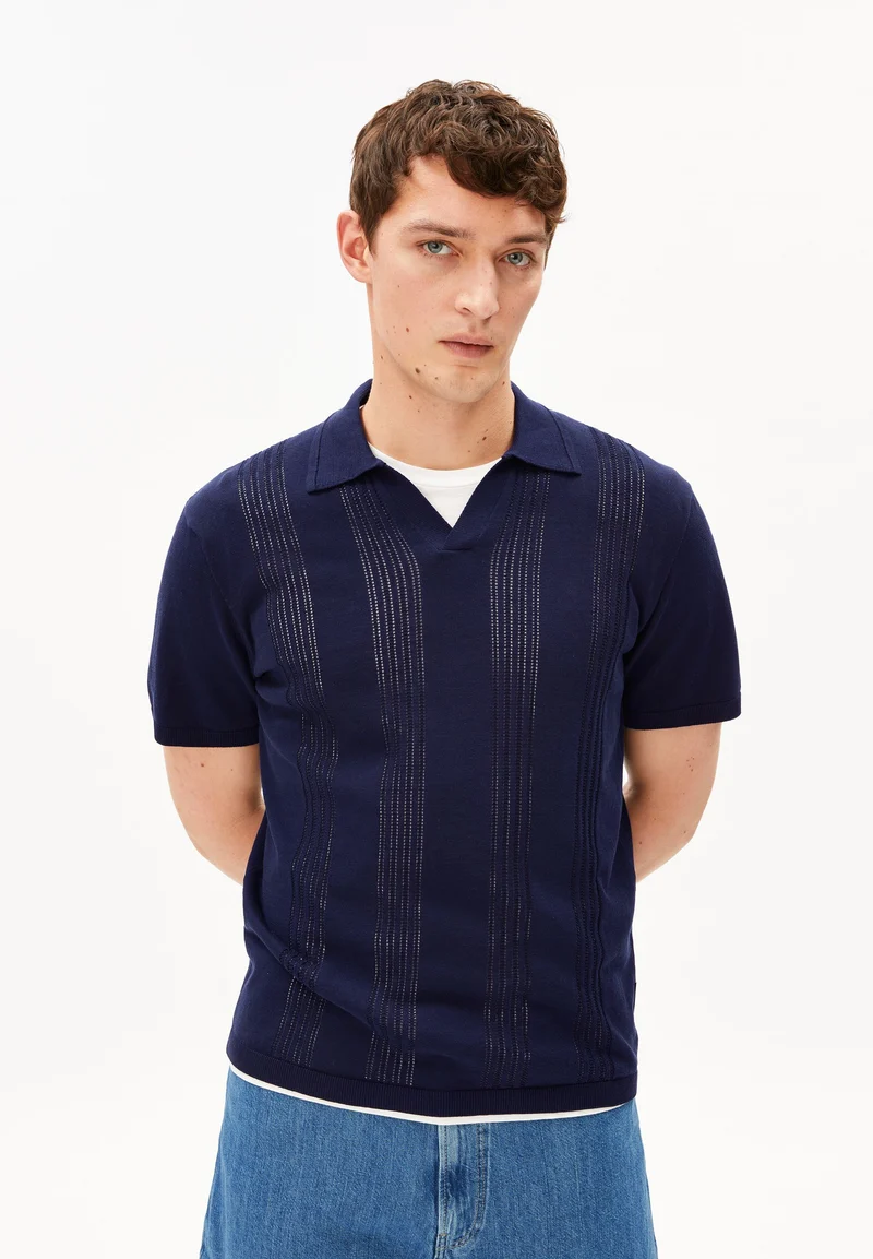 BAUMWOLL-STRICKPOLOSHIRT | tinted navy