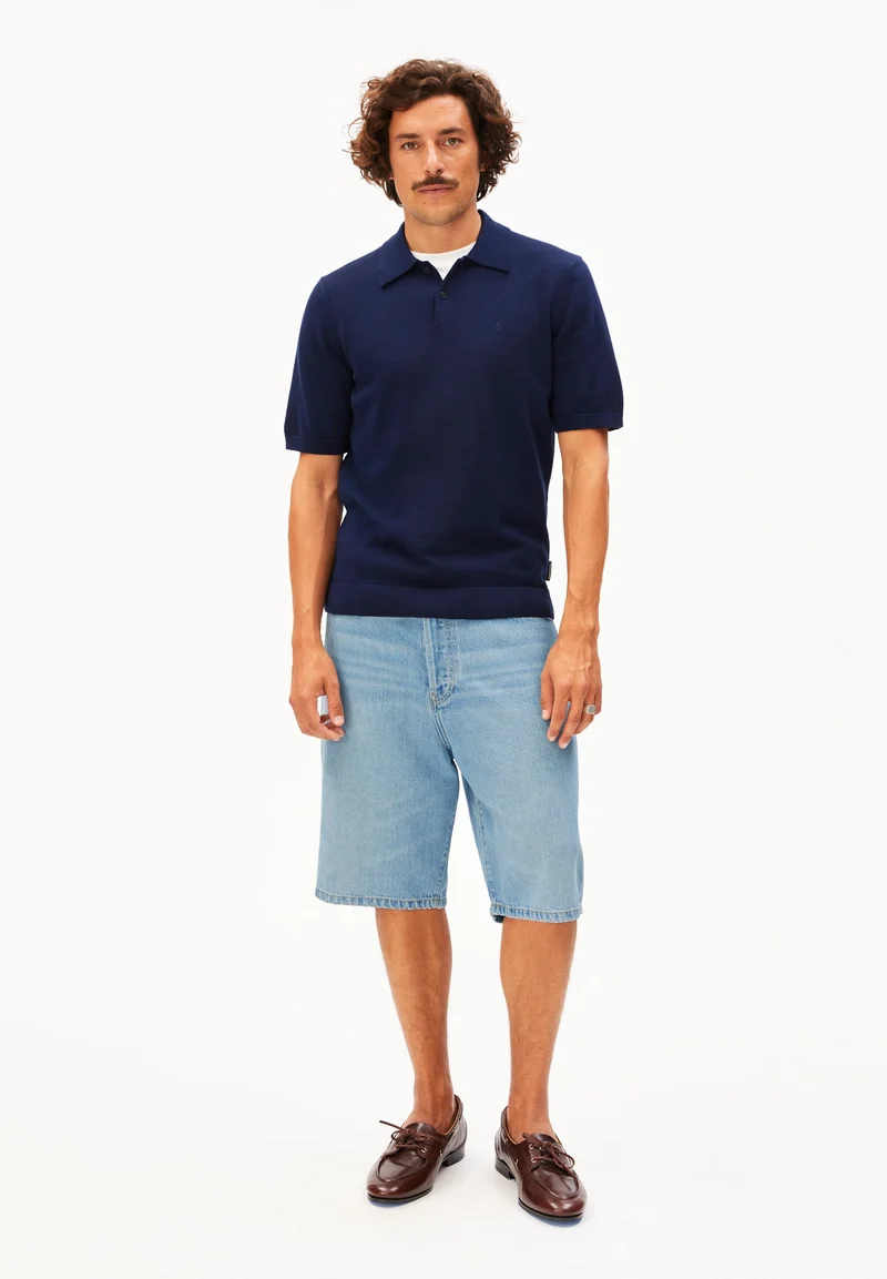 KURZÄRMLIGES STRICKPOLOSHIRT | tinted navy