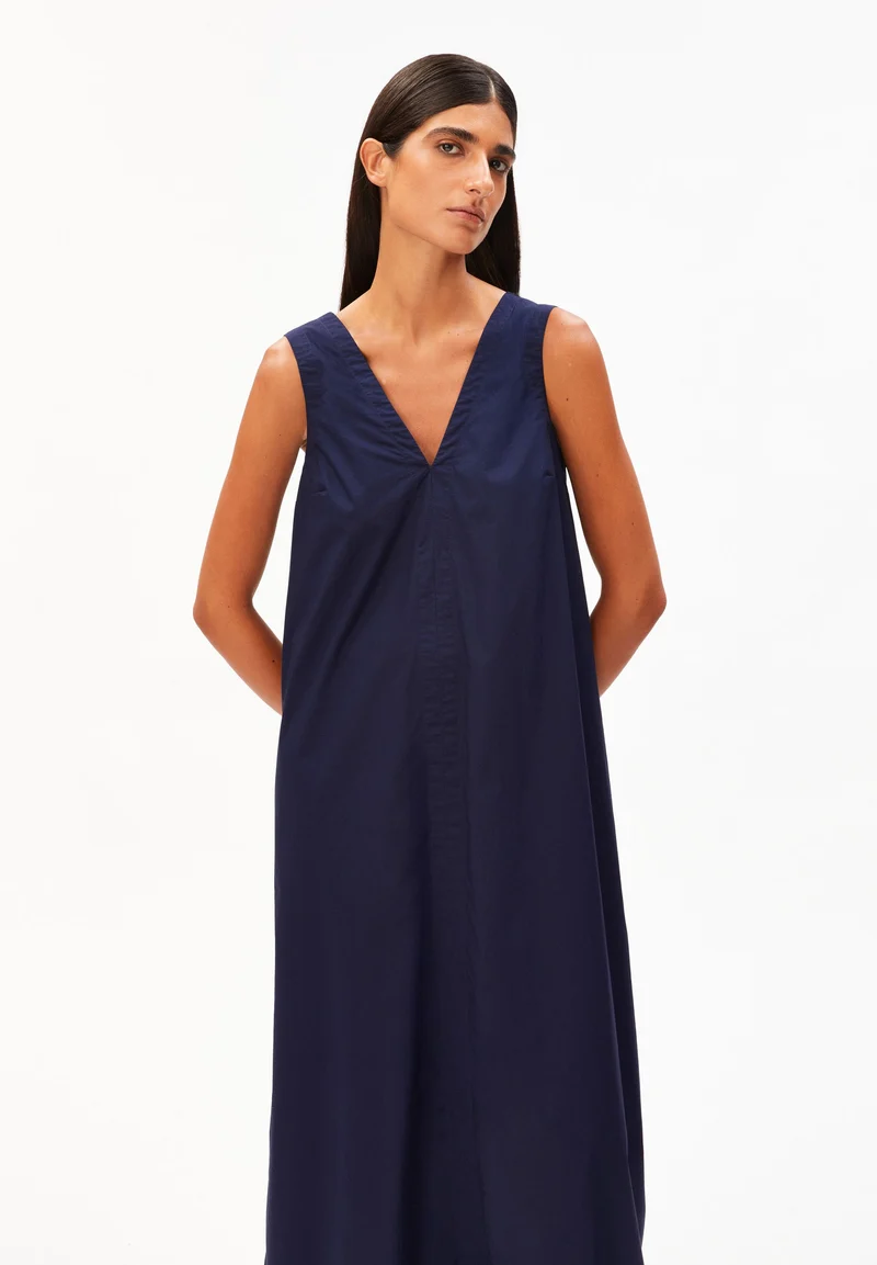 V-AUSSCHNITT POPLIN MAXI-KLEID