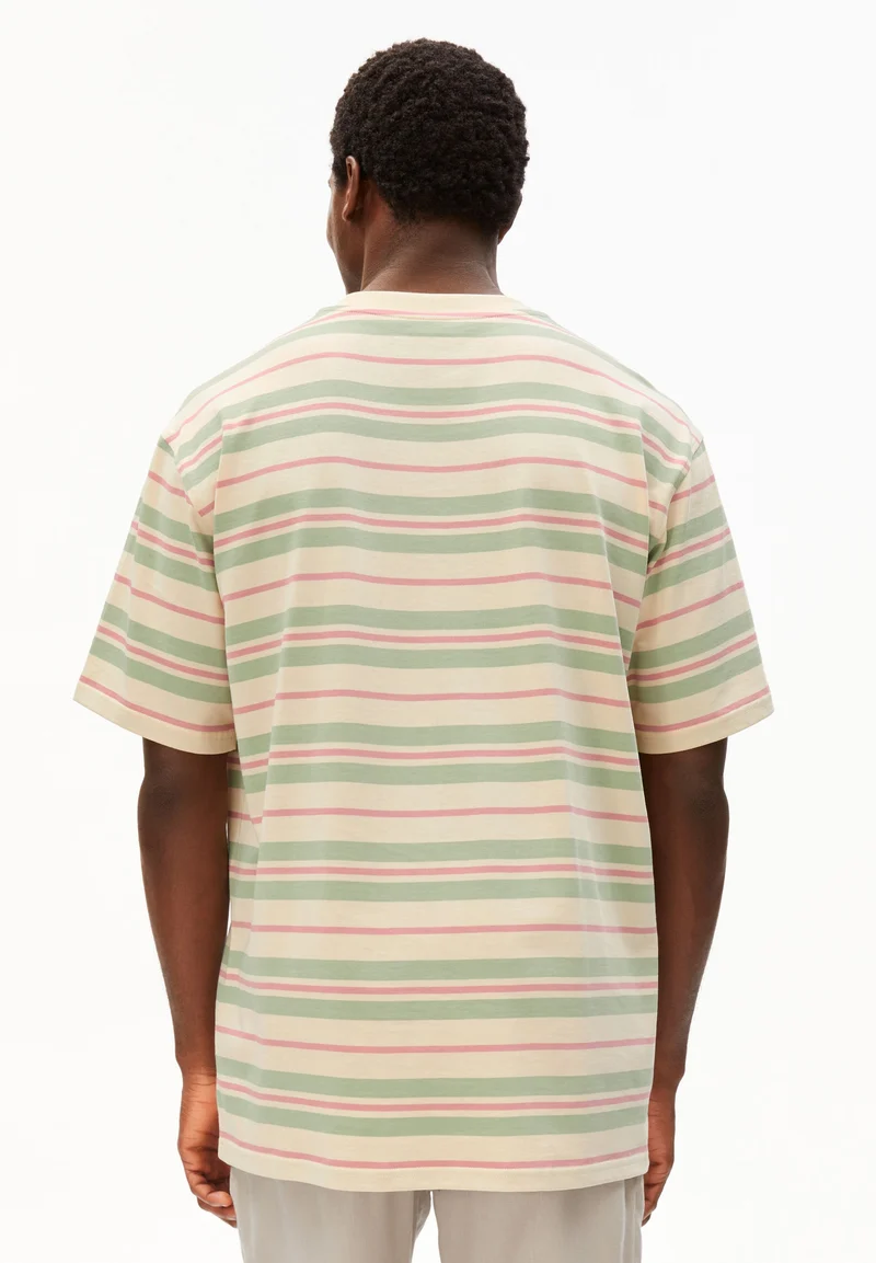 MAARKOS GESTREIFTES T-SHIRT | foam-washed berry