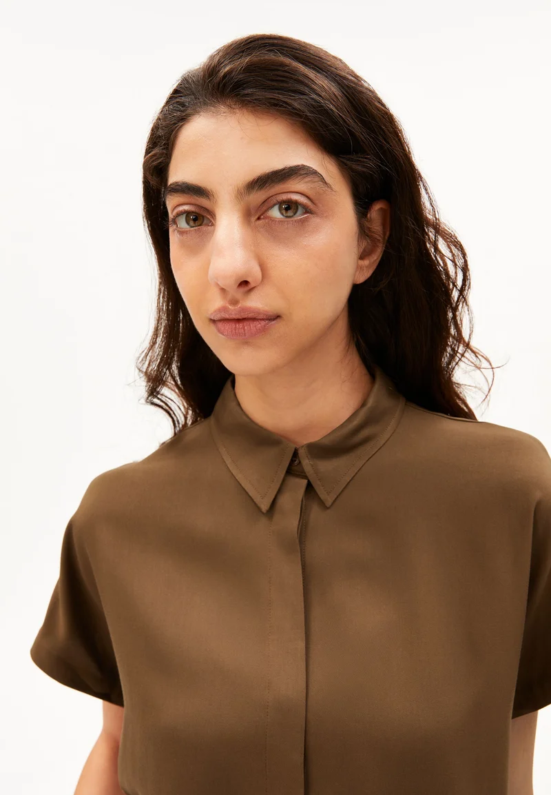 LARISAANA BLUSE | dried palm