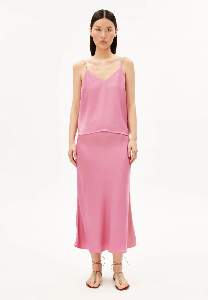 LENOVAA SATIN-ROCK | washed berry