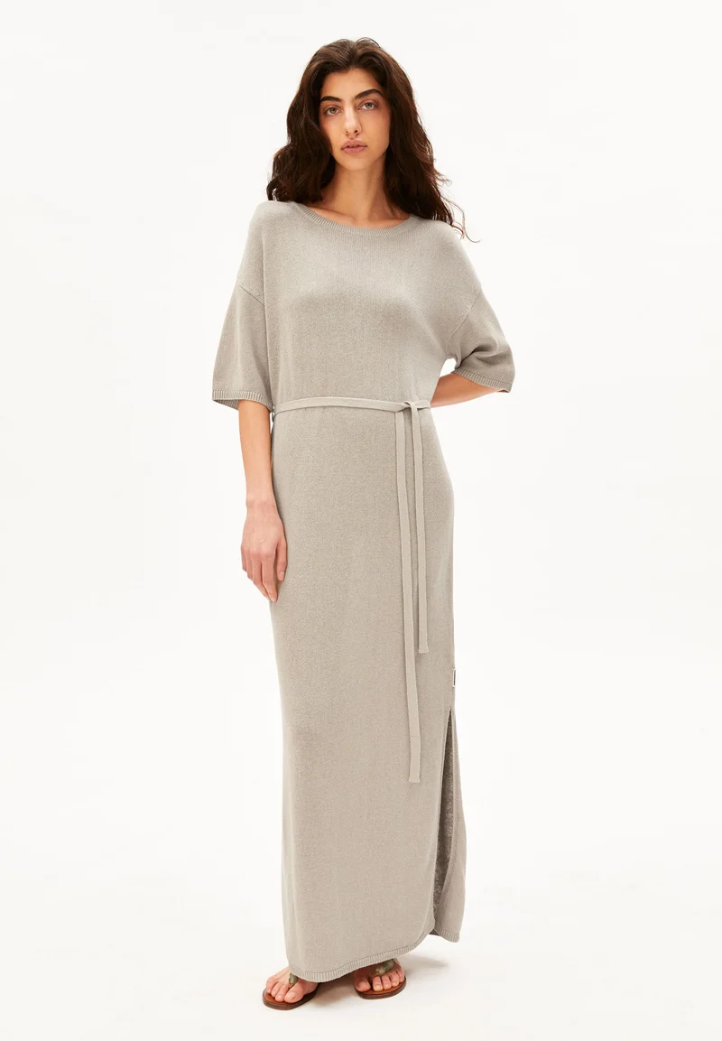 LEINEN-MIX MAXI-STRICKKLEID | sandstone