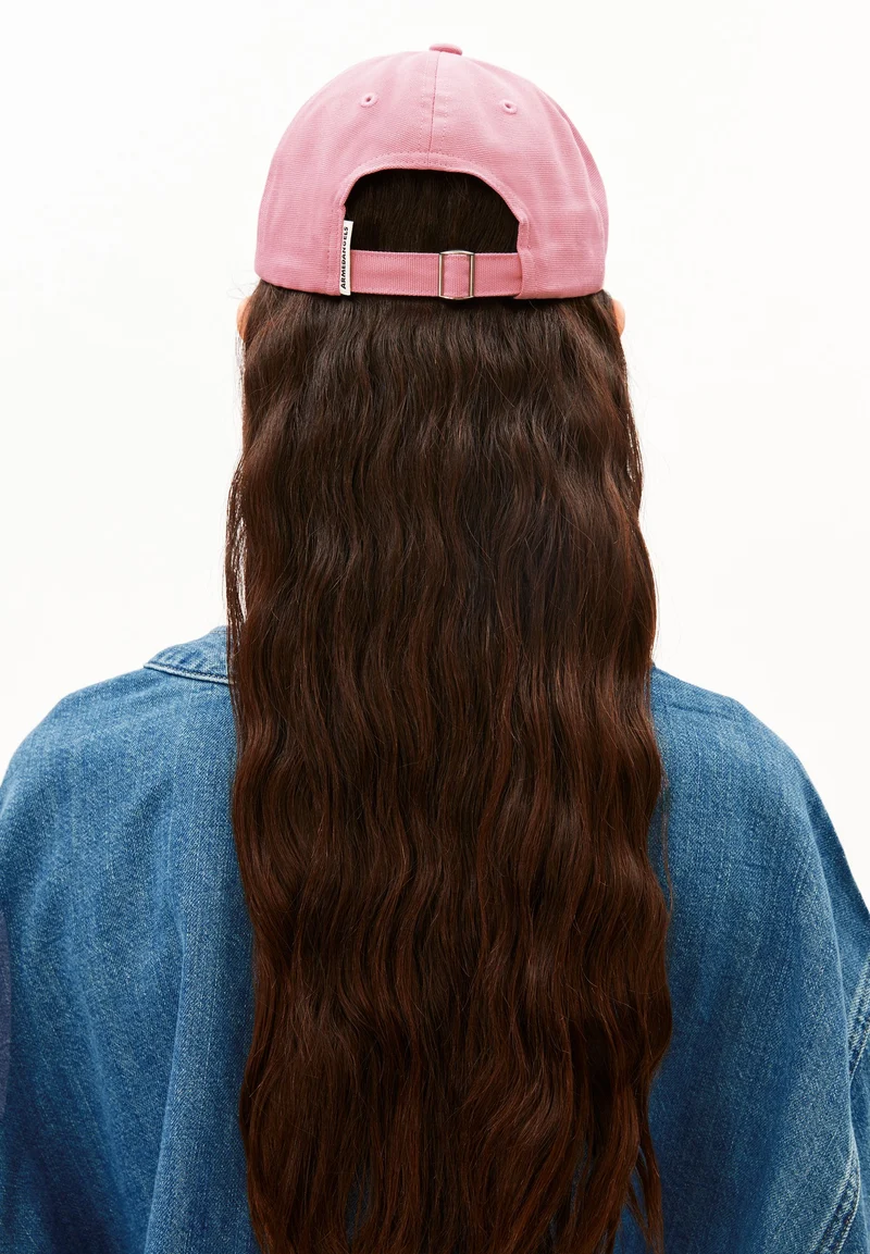 YENAAS BOLD KAPPE | washed berry