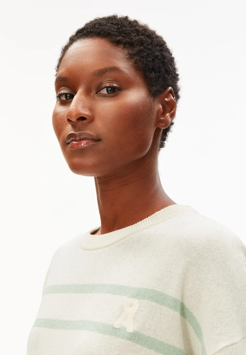 GESTREIFTER LEINEN-MIX PULLOVER | undyed-foam