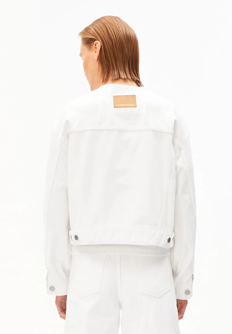 LOCKERE JEANSJACKE | white