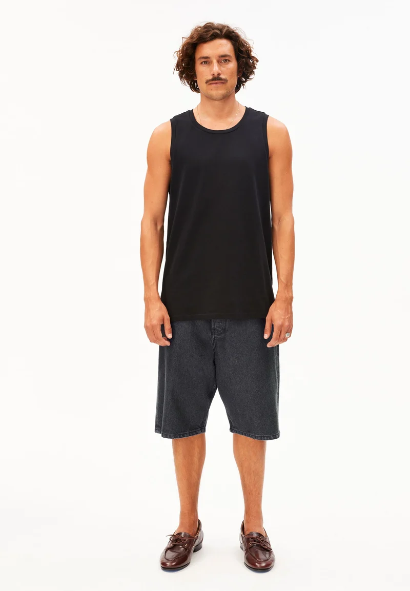 BAGGY JEANS-SHORTS | corno