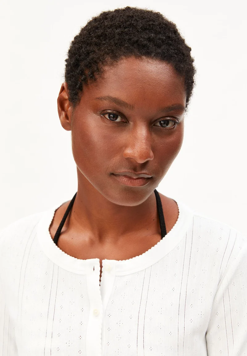 POINTELLE CARDIGAN | white