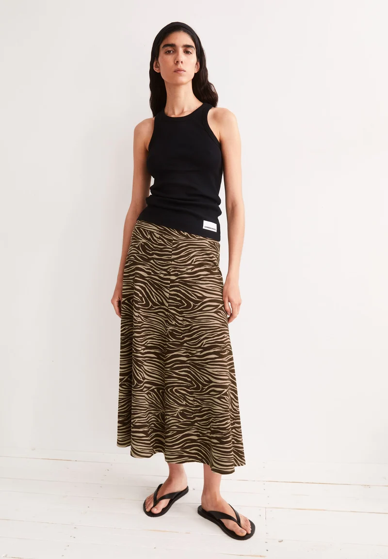 ILENIAA LARAA ZEBRA MUSTER | sandstone