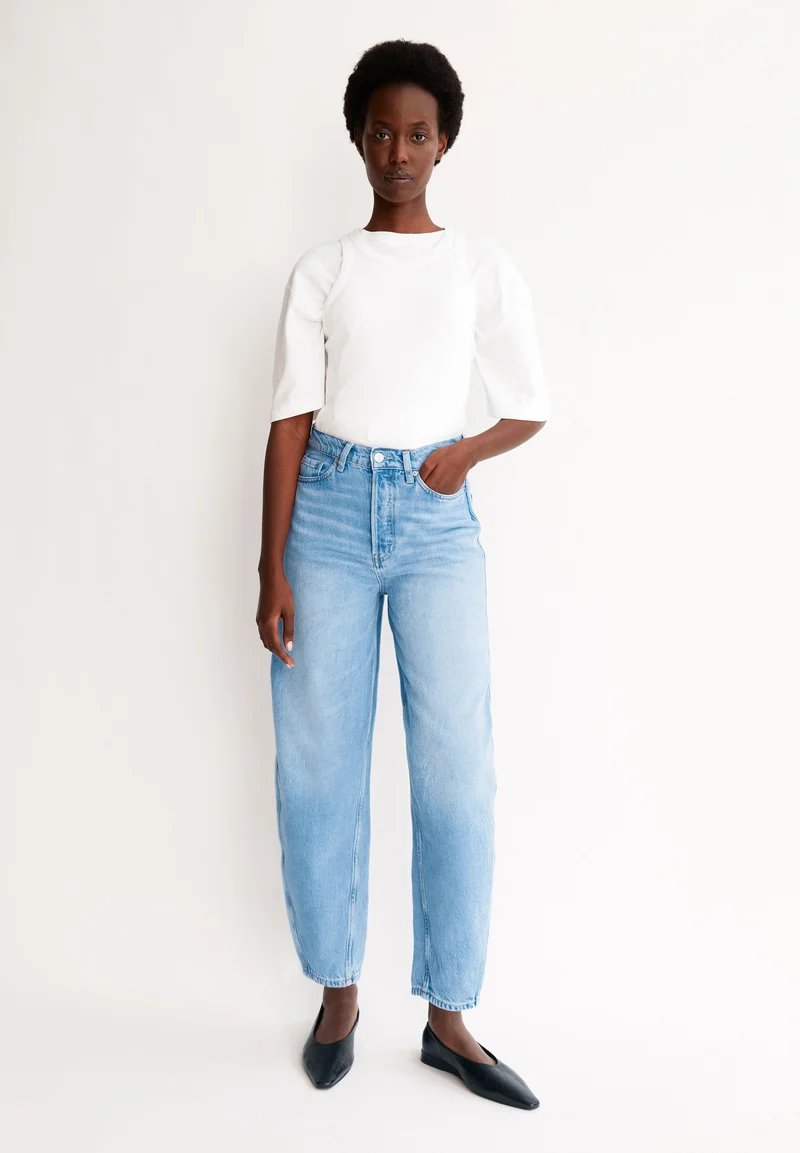 BAARLY HIGH WAIST BARREL JEANS | noise