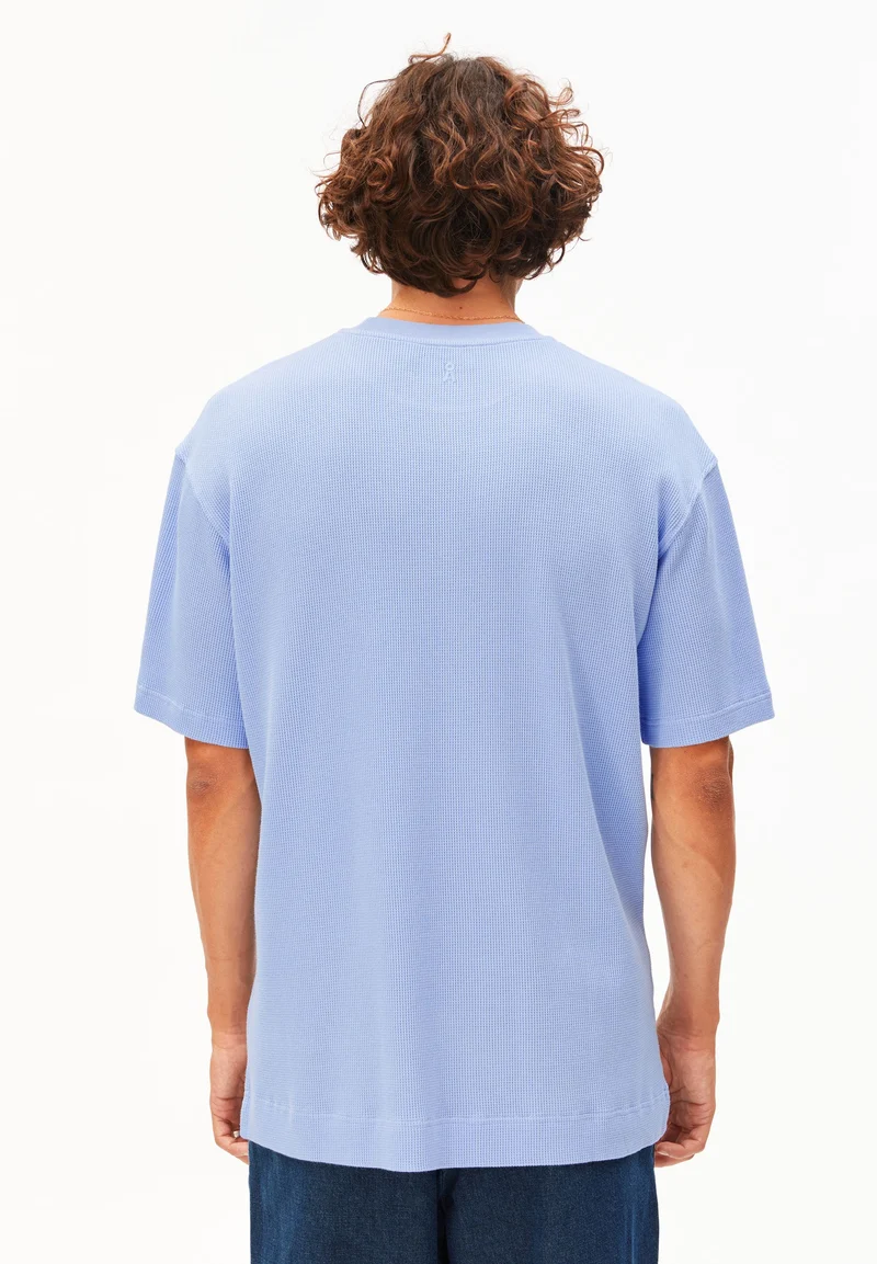 MAARKOS WAFFLE T-SHIRT | wedgwood