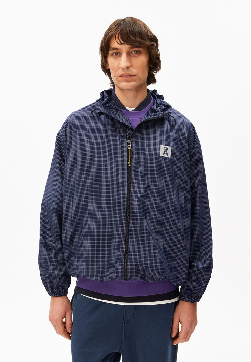 WINDBREAKER-JACKE | tinted navy