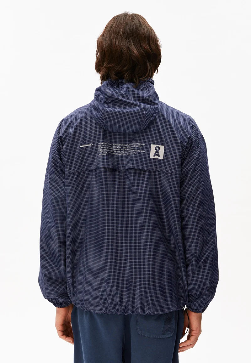 WINDBREAKER-JACKE | tinted navy
